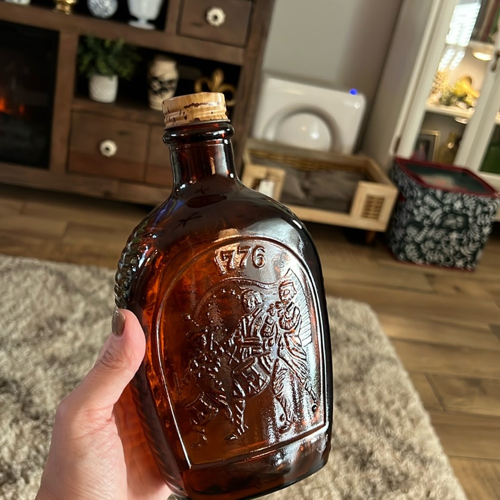 Vintage Log Cabin 1776 Bottle